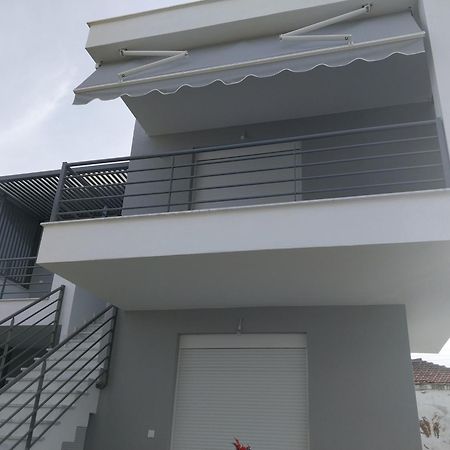 Apartmán Athina Ofrínion Exteriér fotografie